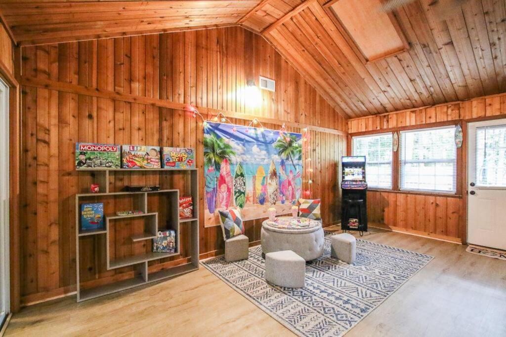 Apartmán The Pooler Playhouse Game And 6 Bedrooms Savannah